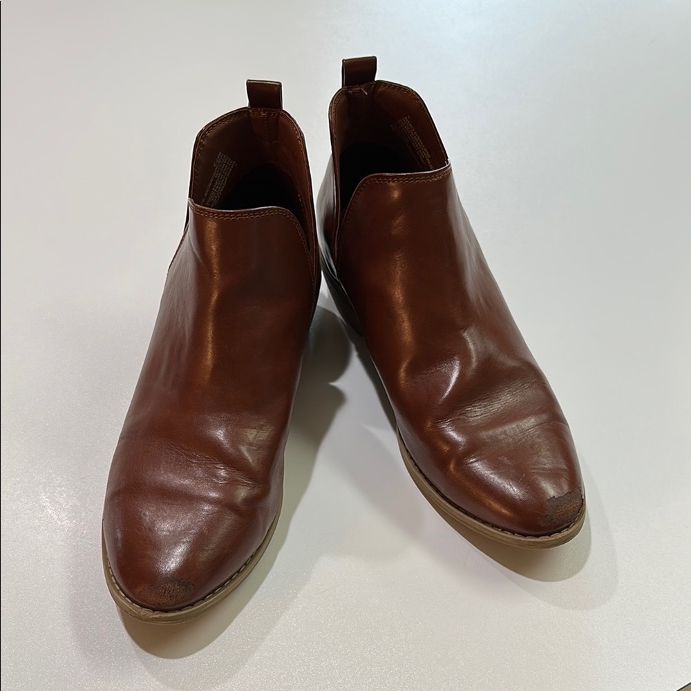 Universal Thread Brown Ankle Booties with Elastic Panels
